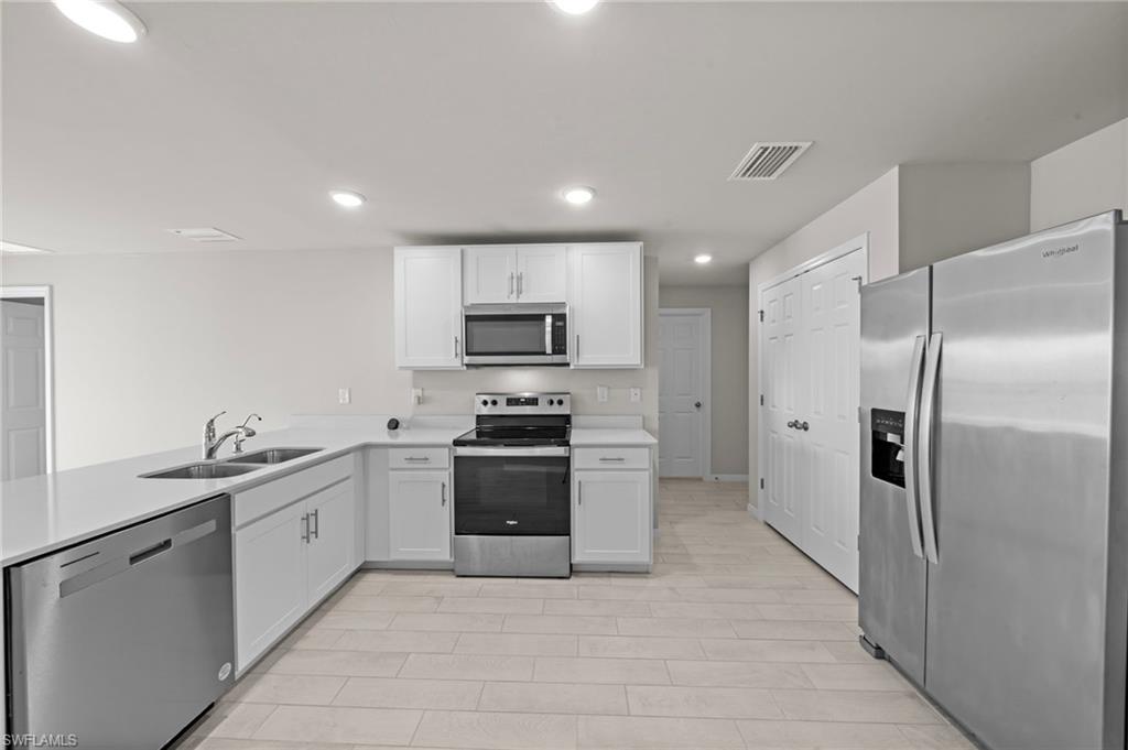 CAPE CORAL - Residential Lease