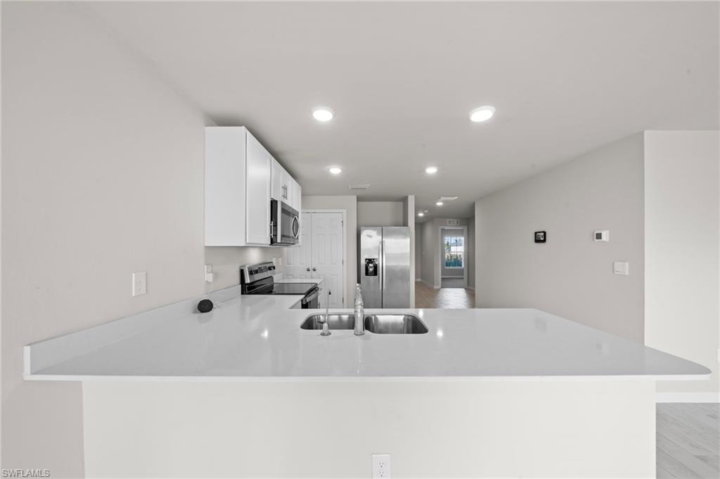 CAPE CORAL - Residential Lease