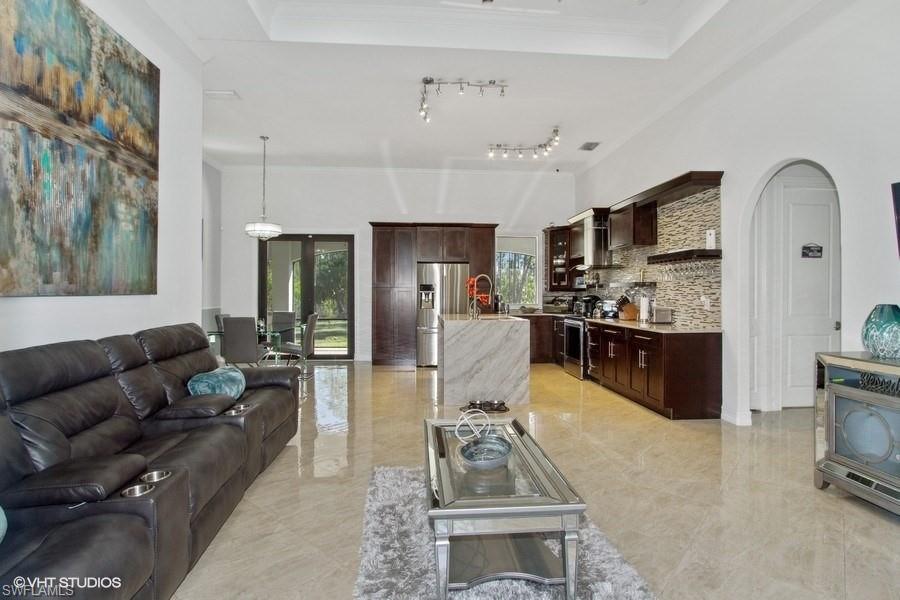 GOLDEN GATE ESTATES - Residential