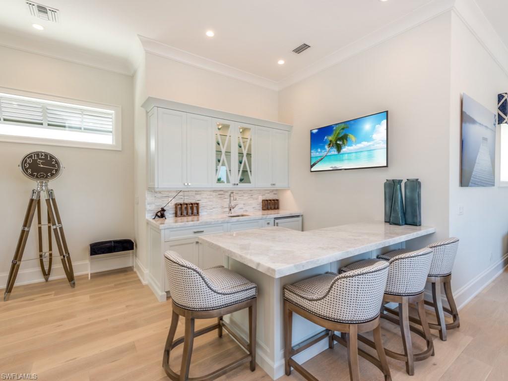 BAYFRONT GARDENS - Residential