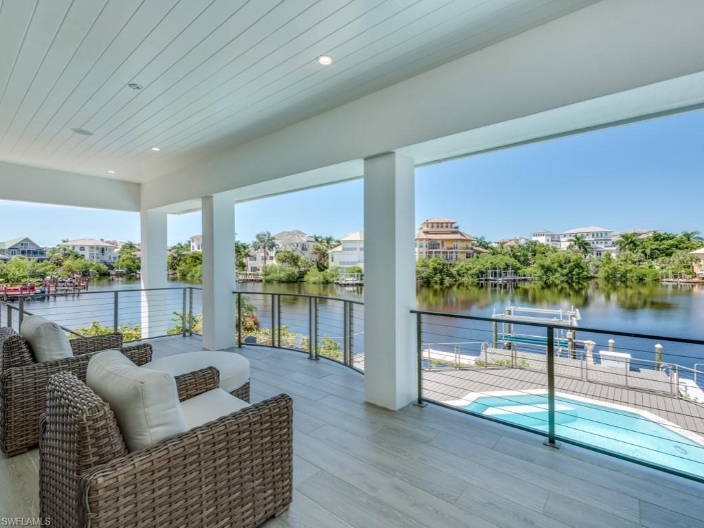 BAYFRONT GARDENS - Residential