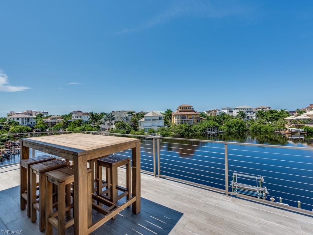 BAYFRONT GARDENS - Residential