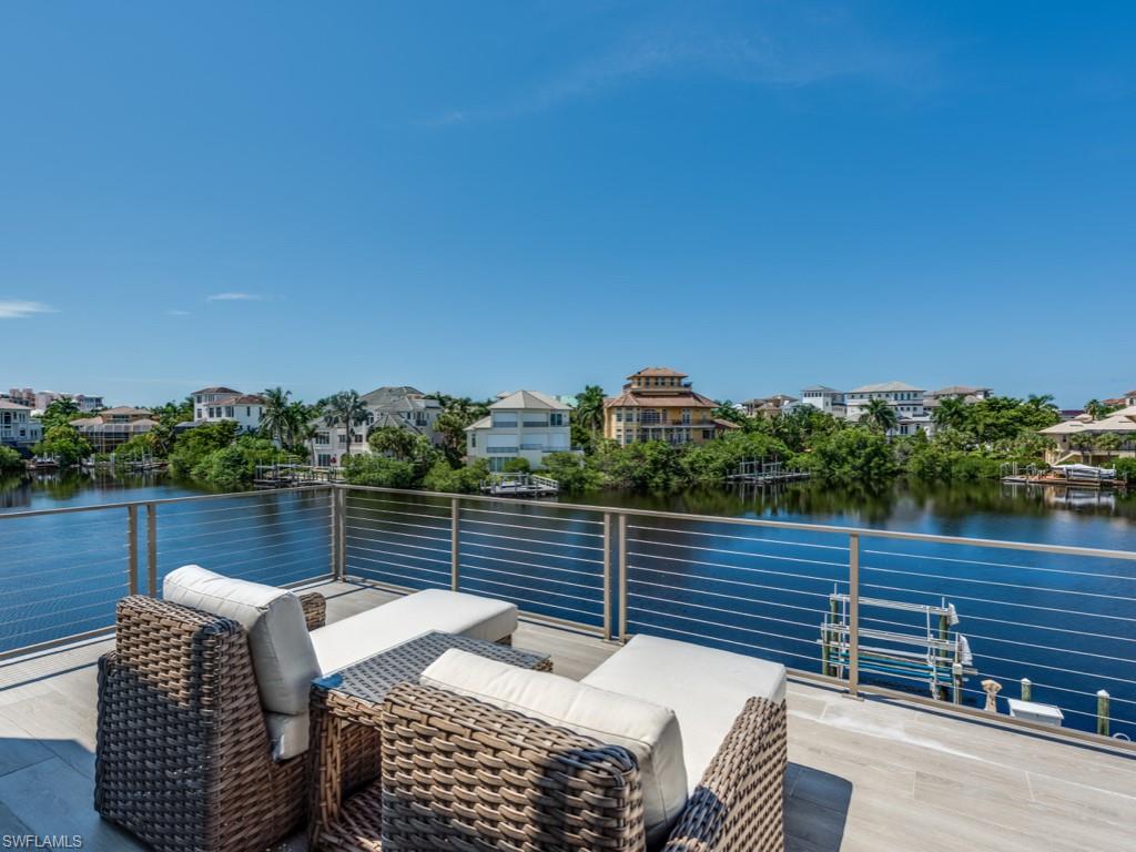 BAYFRONT GARDENS - Residential