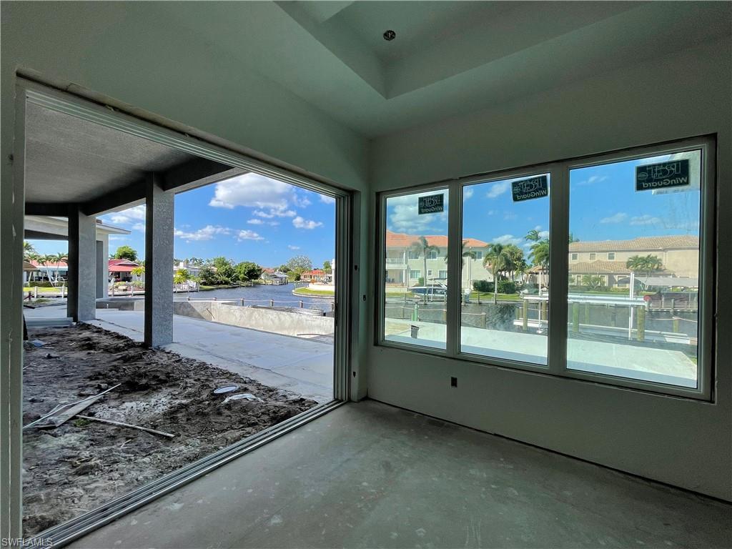 TOWN AND RIVER - Residential