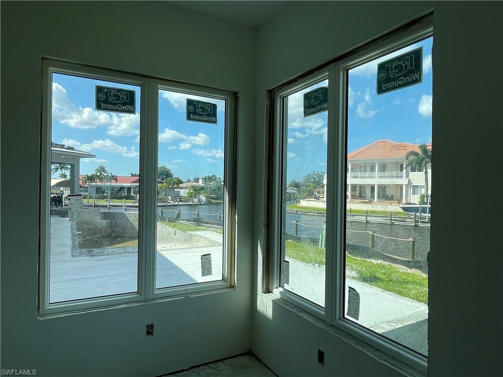 TOWN AND RIVER - Residential