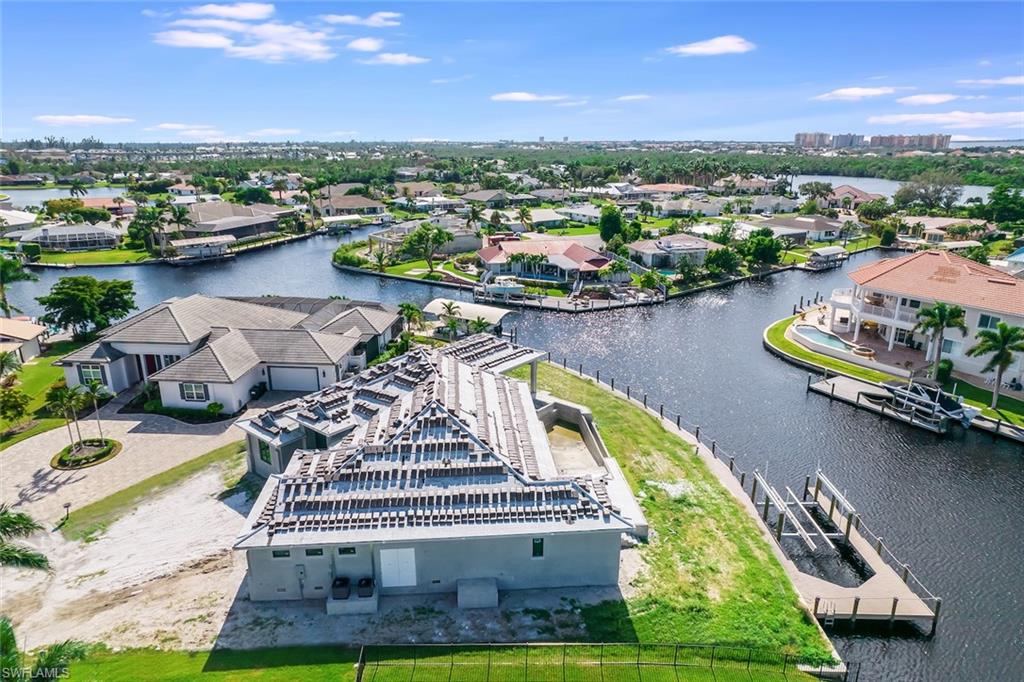 TOWN AND RIVER - Residential