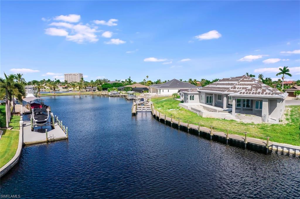 TOWN AND RIVER - Residential