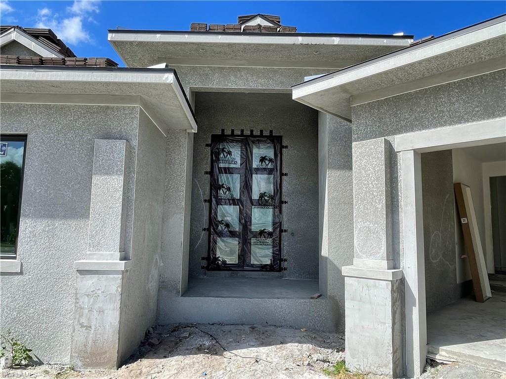 TOWN AND RIVER - Residential