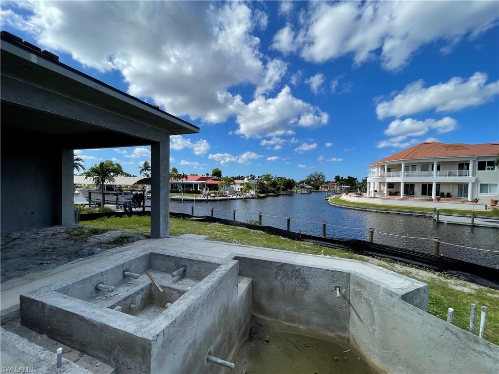 TOWN AND RIVER - Residential