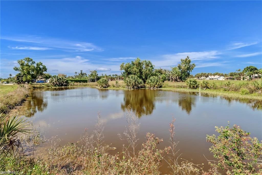 LOCHMOOR ON THE GREEN CONDO - Residential