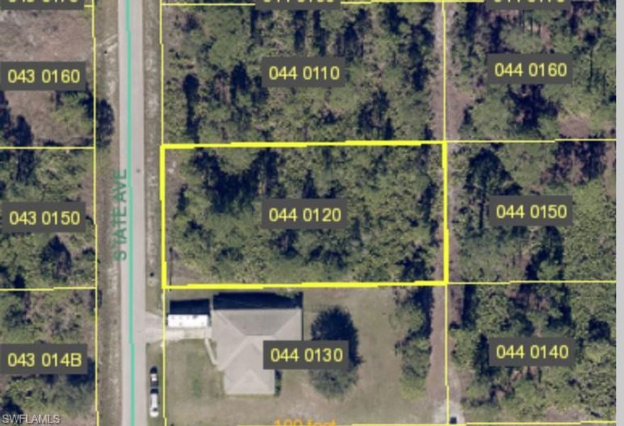 Wonderful future homesite on! Check out this lot available in Lehigh Acres, FL. AGENTS, PLEASE READ THE CONFIDENTIAL REMARKS. Assignor has 10+ lots.