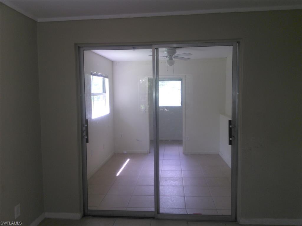 COUNTRY ESTATES - Residential