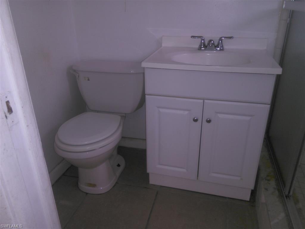 COUNTRY ESTATES - Residential