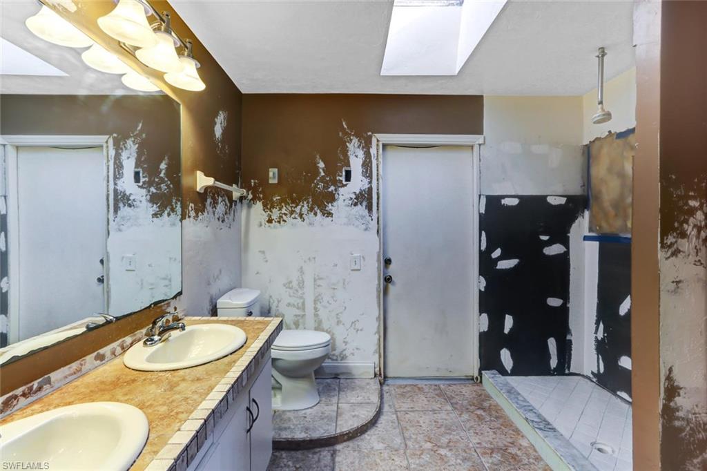 SAN CARLOS ESTATES - Residential