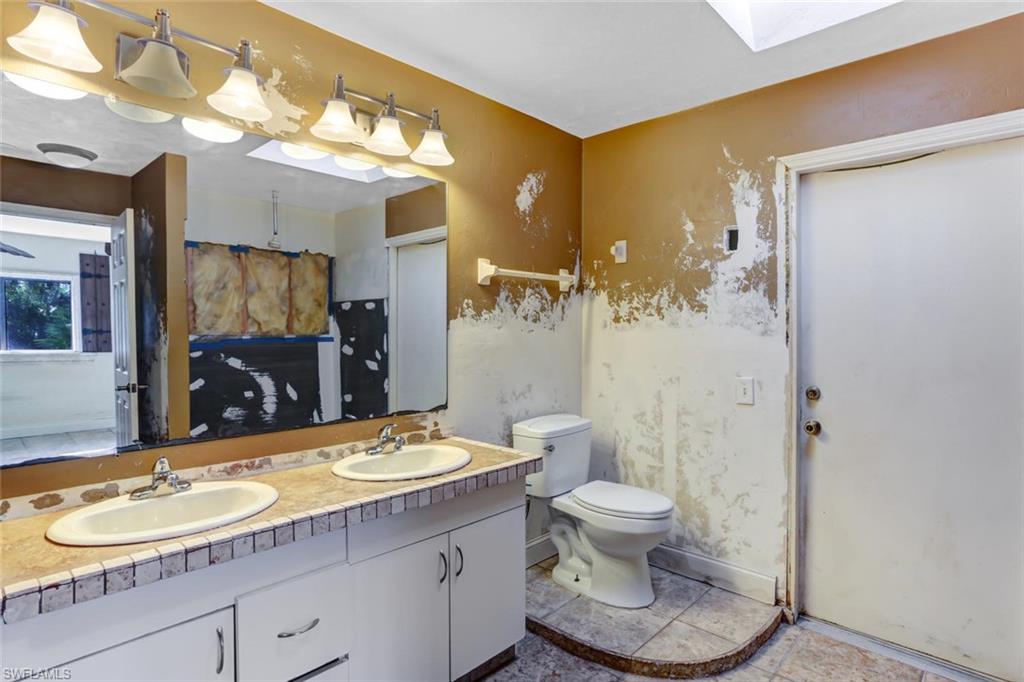 SAN CARLOS ESTATES - Residential