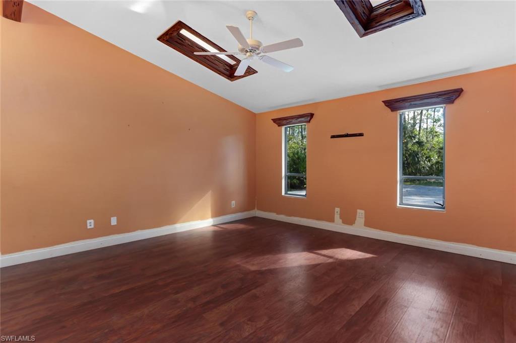 SAN CARLOS ESTATES - Residential