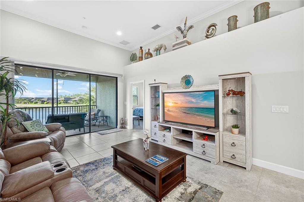 ESPLANADE - Residential