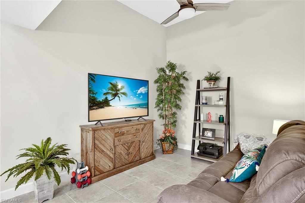 ESPLANADE - Residential