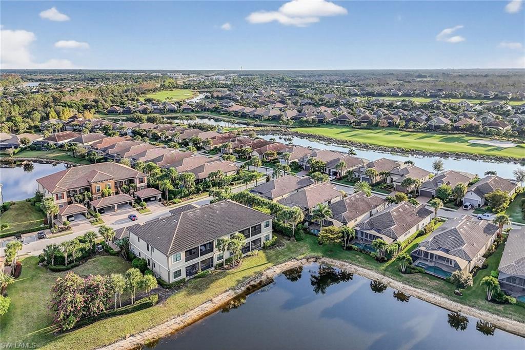 ESPLANADE - Residential