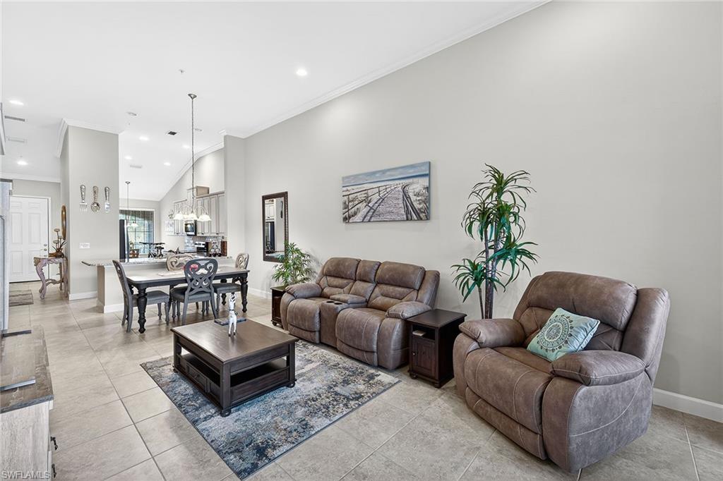 ESPLANADE - Residential