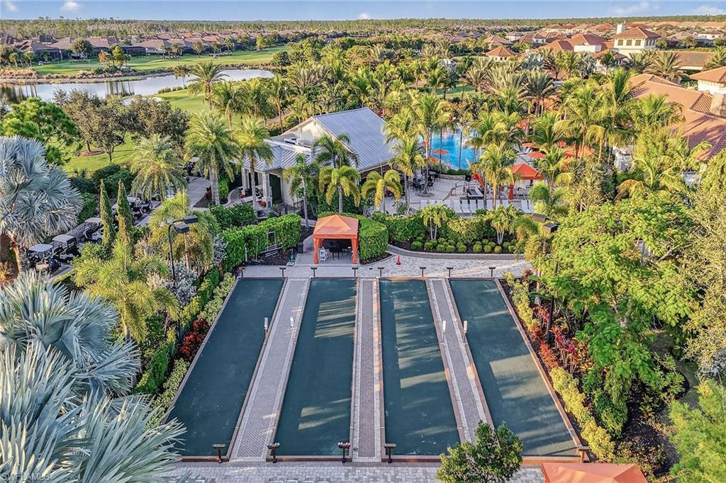 ESPLANADE - Residential