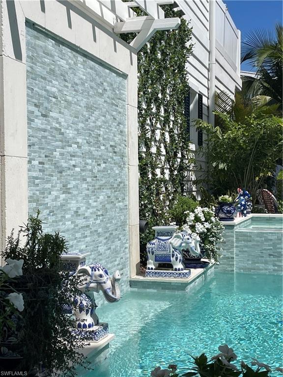 OLDE NAPLES - Residential