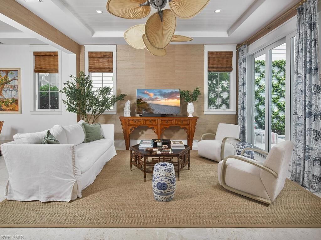 Photo of 909 10th AVE S, NAPLES, FL 34102 (MLS # 225072058)