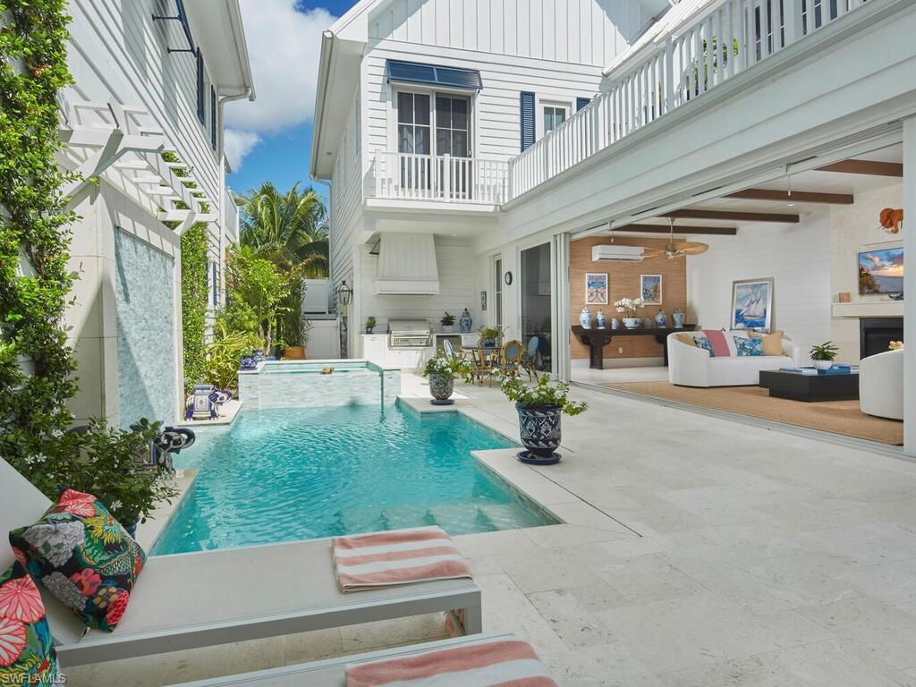 OLDE NAPLES - Residential