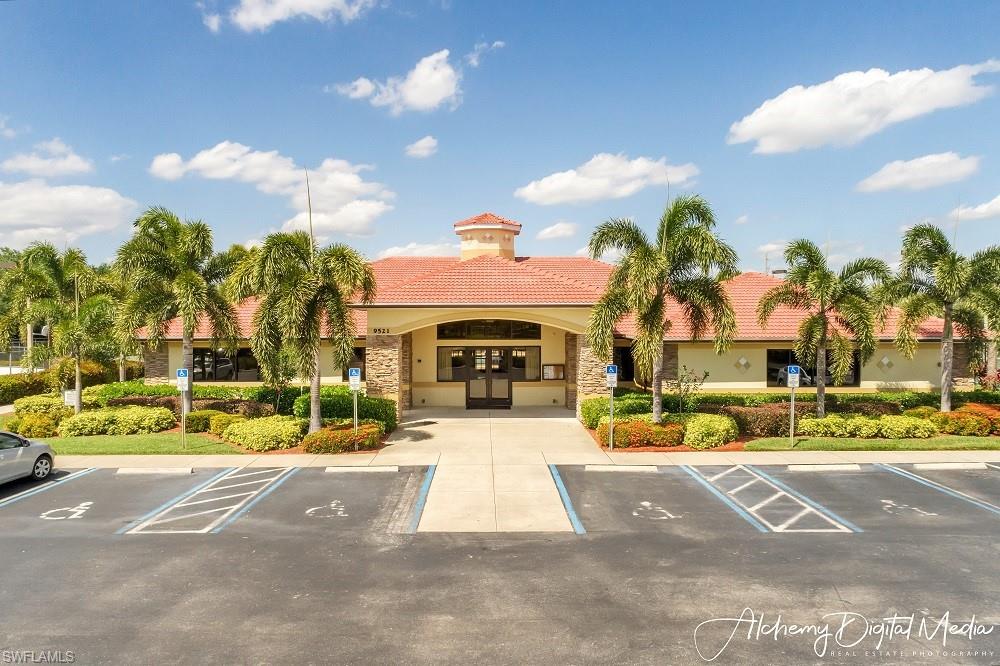 STONEYBROOK - Residential