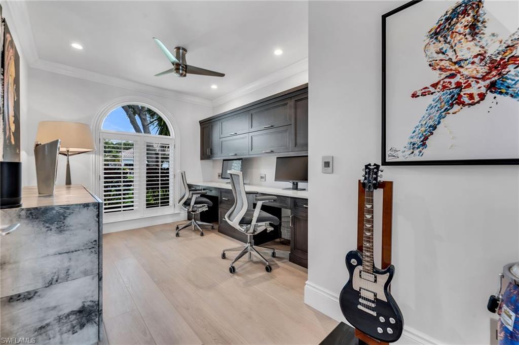 VALLEY OAK - Residential