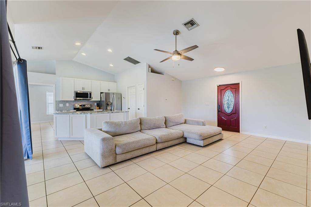 CAPE CORAL - Residential