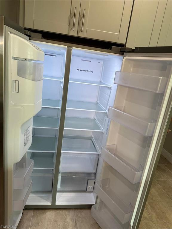 VILLAS OF LABELLE - Residential Lease