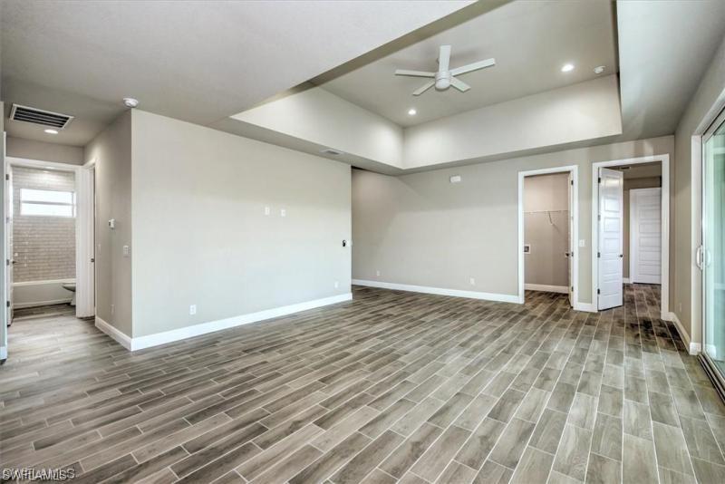 VILLAS OF LABELLE - Residential Lease