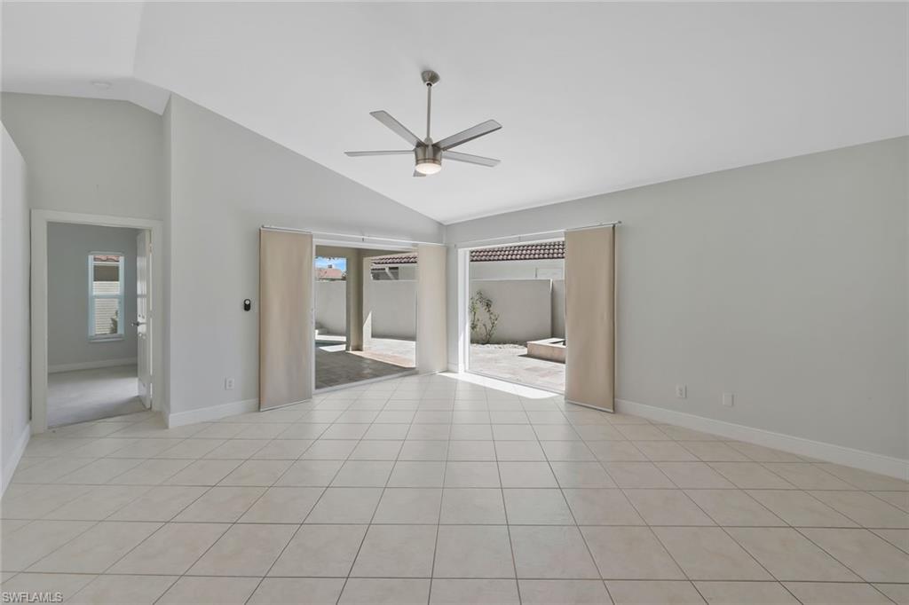 LONGSHORE LAKE - Residential