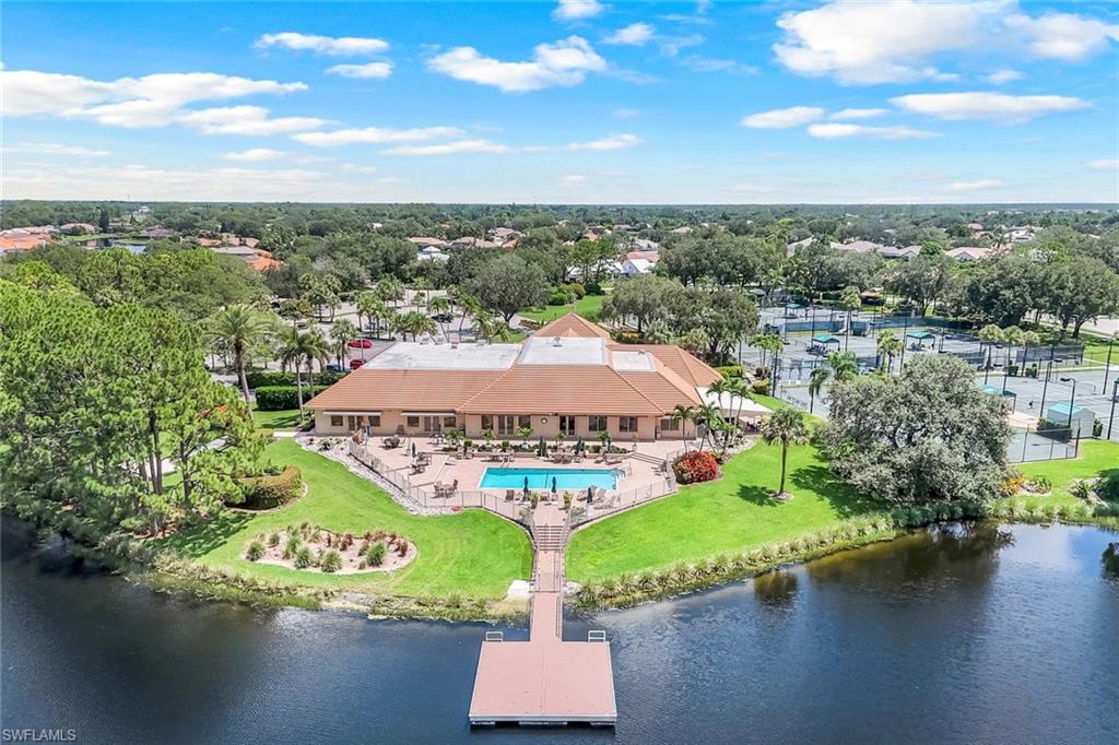 LONGSHORE LAKE - Residential