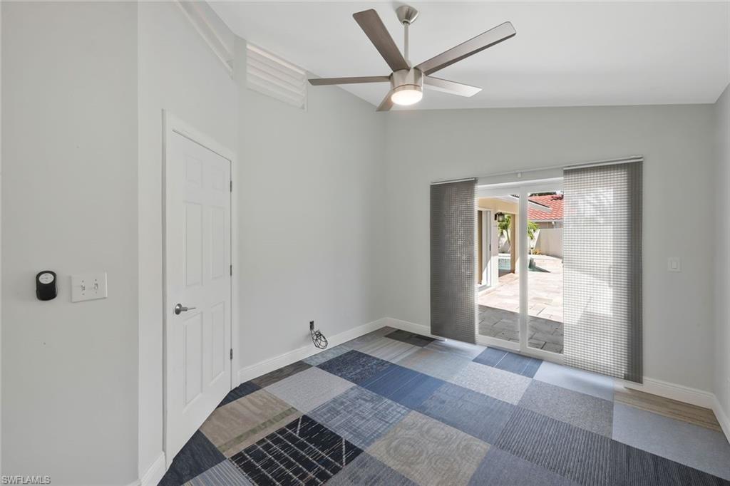 LONGSHORE LAKE - Residential