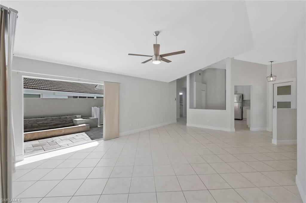 LONGSHORE LAKE - Residential