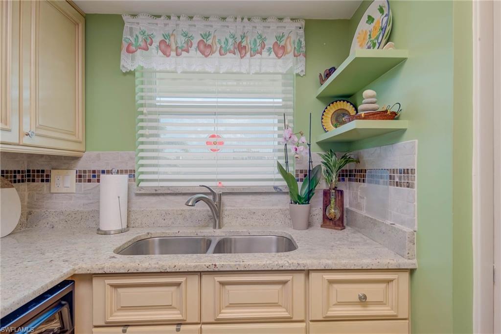 RIVIERA GOLF ESTATES - Residential