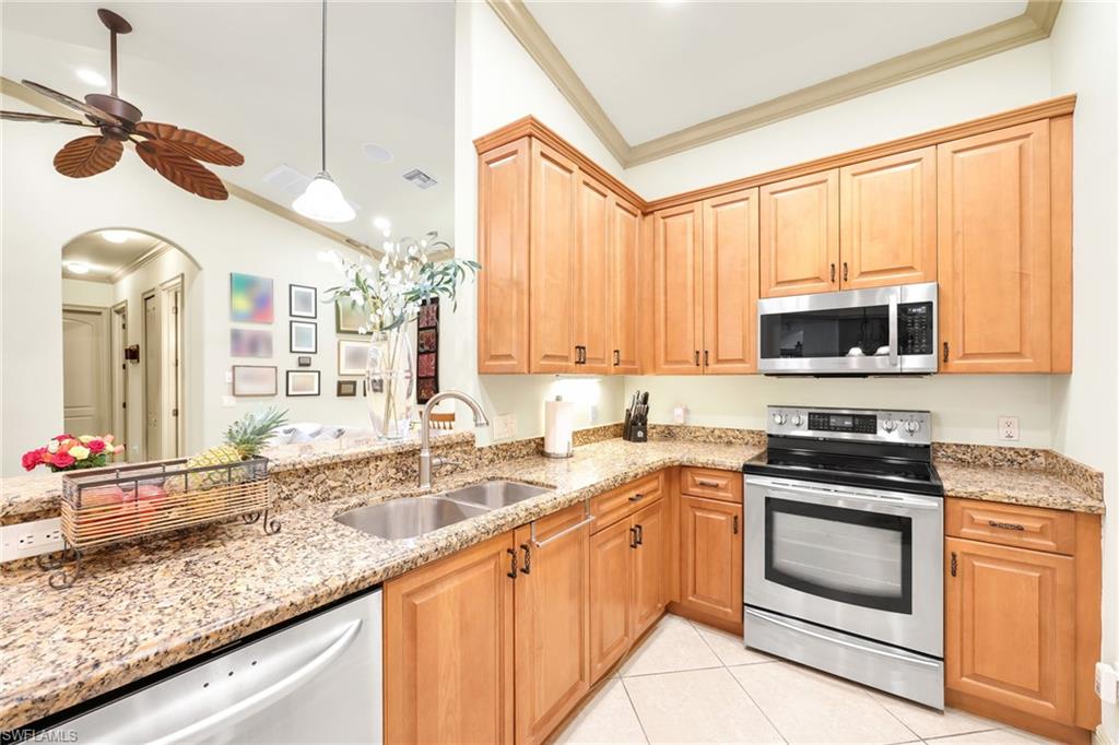 WILSHIRE LAKES - Residential