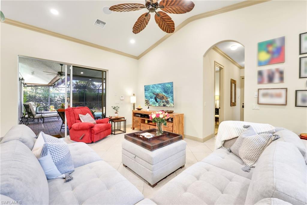 WILSHIRE LAKES - Residential