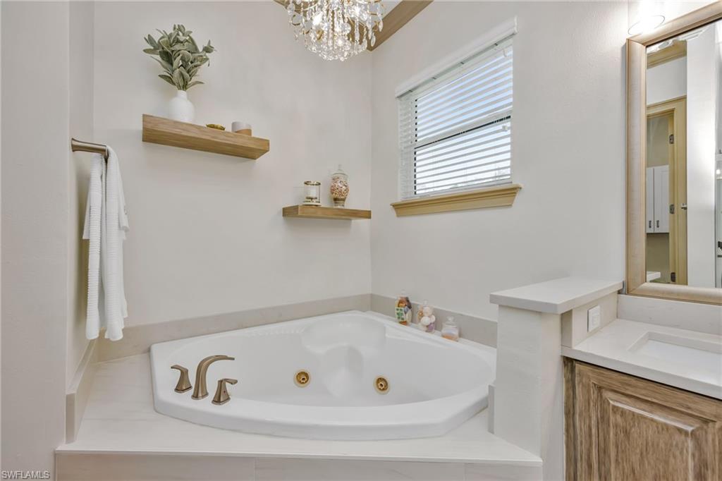 WILSHIRE LAKES - Residential