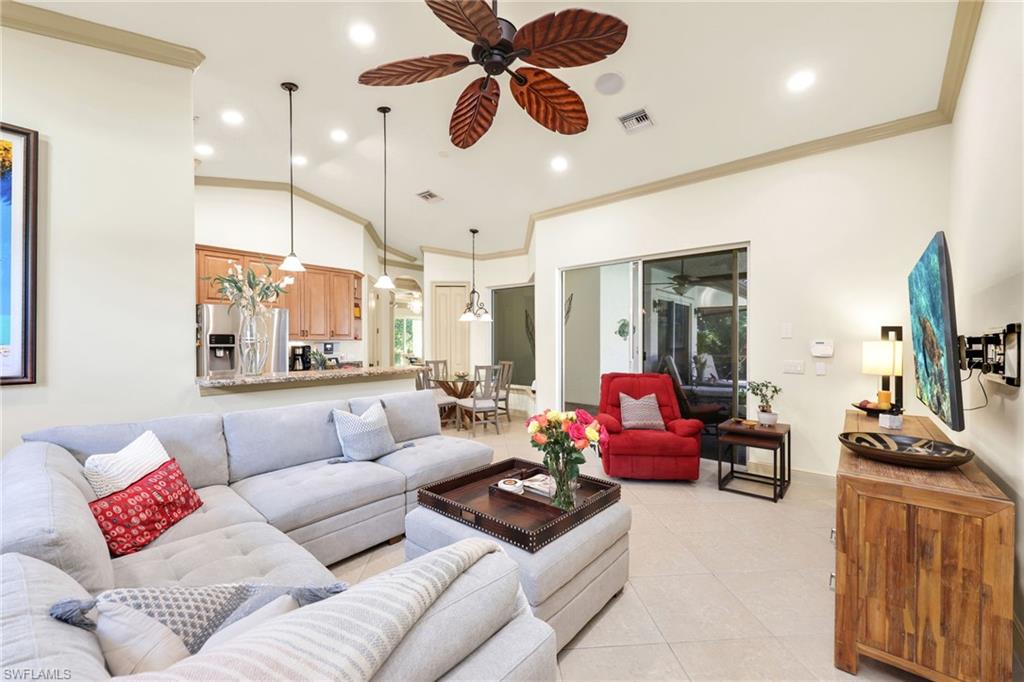 WILSHIRE LAKES - Residential