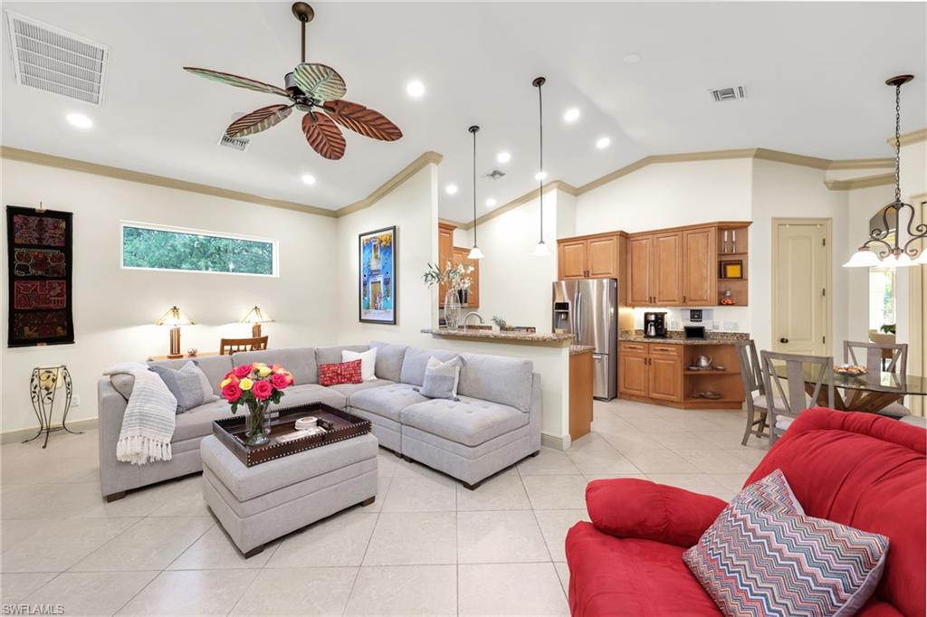 WILSHIRE LAKES - Residential