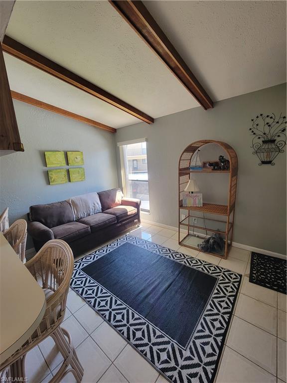 WINDWARD WAY CONDO - Residential Lease