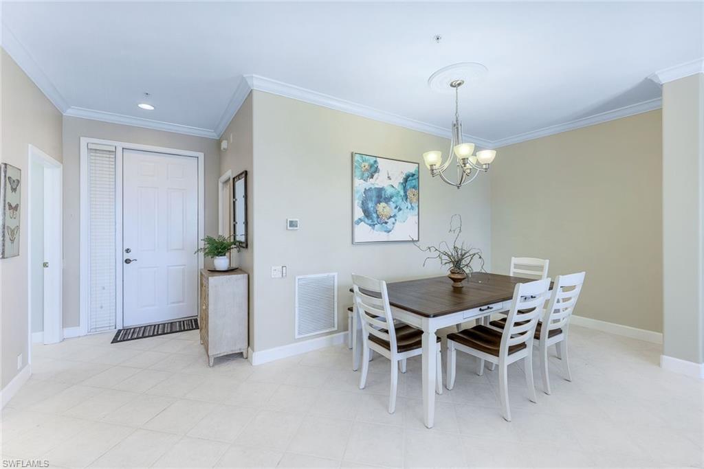 SUTTON WALK - Residential Lease