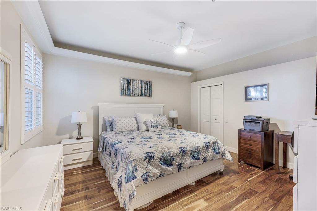 SUTTON WALK - Residential Lease