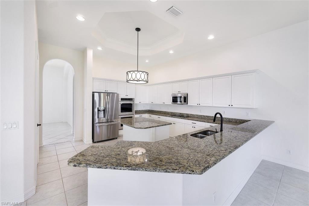 RIDGE LAKE - Residential