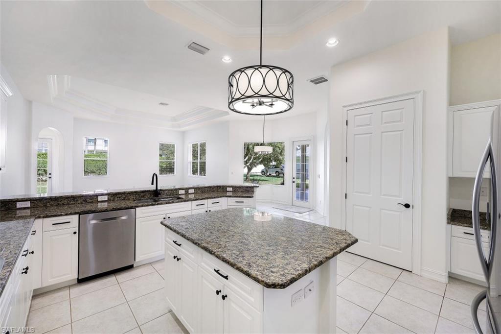 RIDGE LAKE - Residential