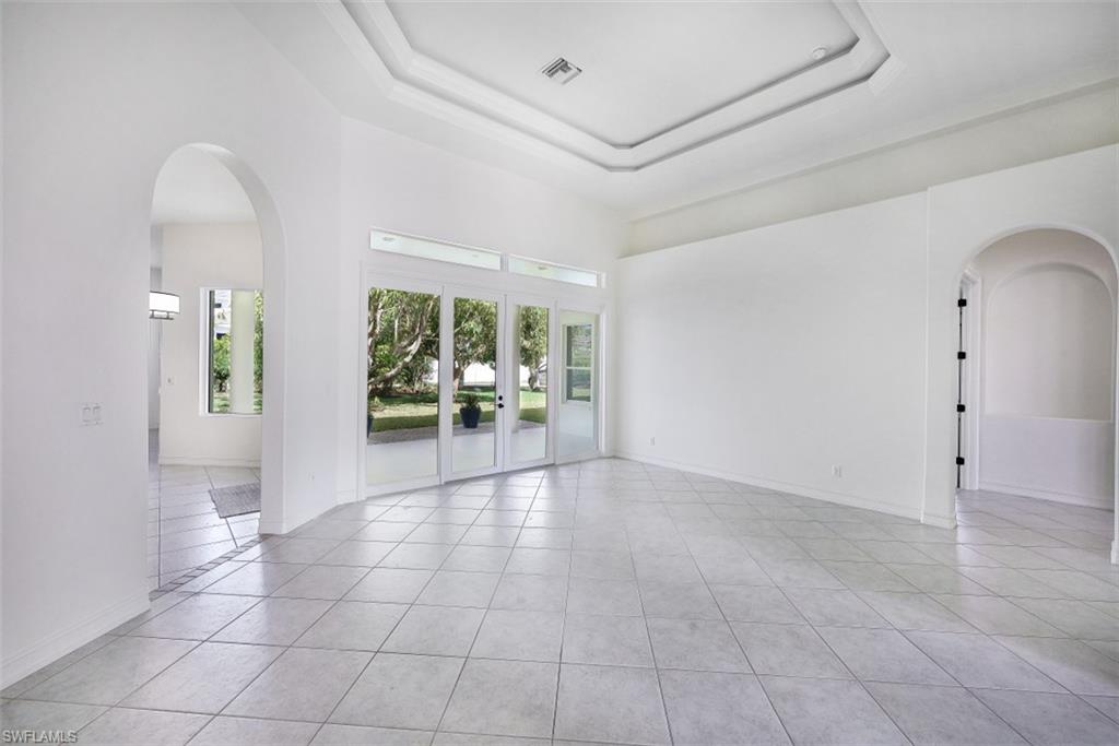 RIDGE LAKE - Residential