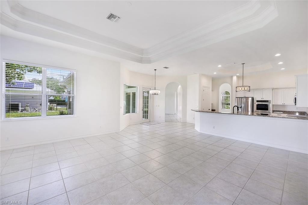 RIDGE LAKE - Residential